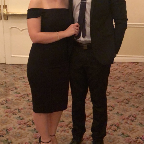 Black dress - Picture 2 of 2